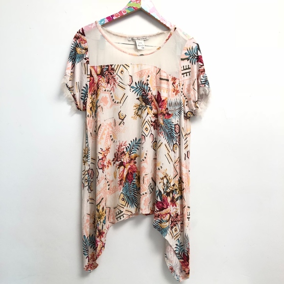 American Rag Tops - American Rag shark bite top size 0X